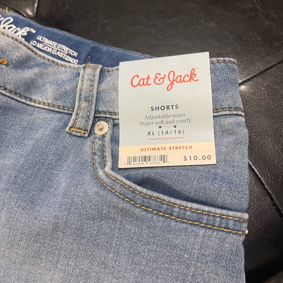 Girls' Jean Shorts - Cat & Jack™ - Picture 3 of 8